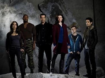 Odcinek 1x01 – “A stitch In Time” – opis odcinka