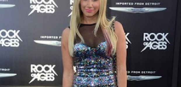 Ashley Tisdale jako pożądana pani do towarzystwa