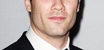 Luke MacFarlane gościnnie w 