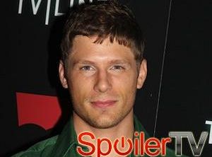 Matt Lauria w Parenthood jako [spoiler]
