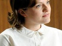 Elisabeth Moss, January Jones i inni finalizują dwuletnie kontrakty na występy w Mad Menie