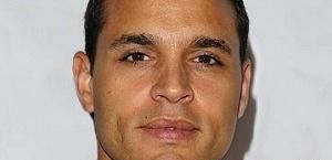 Daniel Sunjata  z 