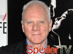 Malcolm McDowell da Greendale lekcję historii w Community