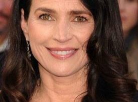 Julia Ormond  w serialu Lifetime Witches Of East End