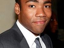 Donald Glover z Community rozwija nowy sitcom dla NBC