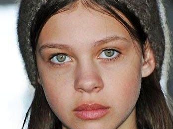 Nicola Peltz jako dziewczyna Normana w Bates Motel