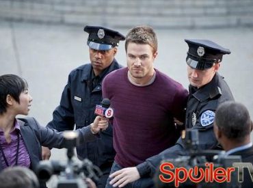 Pojawienie się Deathstroke'a i Johna Barrowmana w Arrow