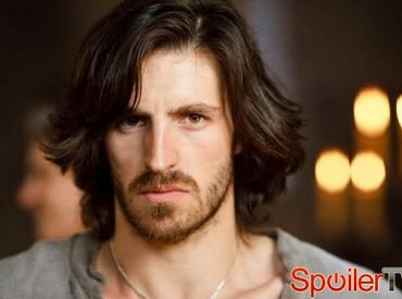 Eoin Macken z Merlina w pilocie serialu NBC
