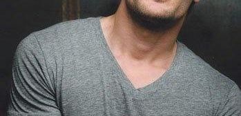 Charlie Weber będzie pojawiał się w 