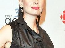 Mia Kirshner gościnnie w Graceland