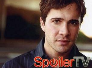 Gil McKinney w Supernatural jako [spoiler] Winchesterów