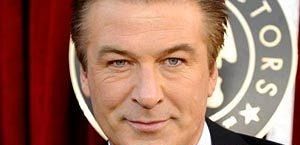 Alec Baldwin podpisuje umowę z NBC