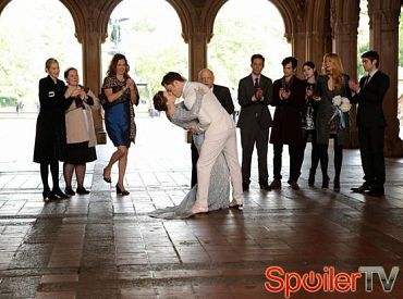 Finał Plotkary: Ślub Chucka i Blair, powrót Erica i więcej!