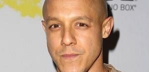 Theo Rossi szuka sprawiedliwości w 
