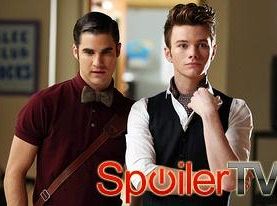 Blaine and Kurt z Glee topią lód wykonując White Christmas