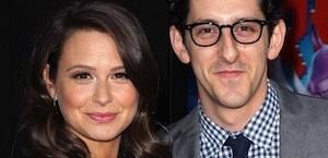 Mąż Katie Lowes pojawi się w 
