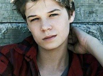 Colin Ford pojawi się w Under the Dome