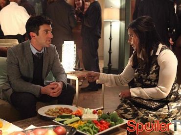 B.J. Novak i Mindy Kaling ponownie rozniecają swój Biurowy romans w Mindy Project