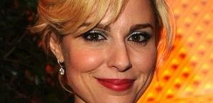Cara Buono z 