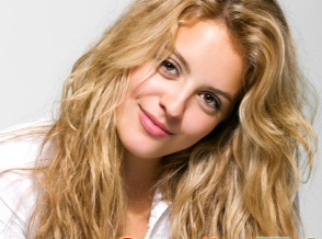 Odcinki pilotowe: Gage Golightly w głównej roli w Company Town