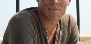 Odcinki pilotowe: Chris Egan w serialu 