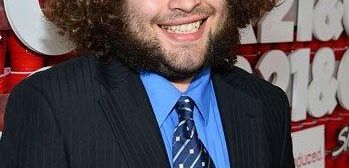Odcinki pilotowe: Dustin Ybarra w komedii Foxa