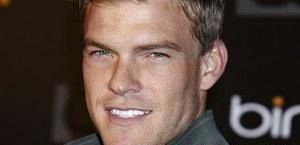 Alan Ritchson gościnnie w 