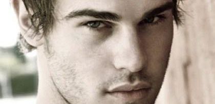 Odcinki pilotowe: Grey Damon w dramacie 