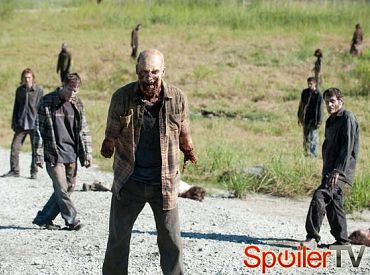 Spoilery o Żywych trupach, Dawno, dawno temu, Glee, Zemście i innych