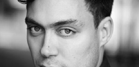 Odcinki pilotowe: Alex Hassell w dramacie 