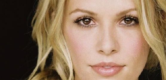 Odcinki pilotowe: Natalie Hall szkolną królową w 