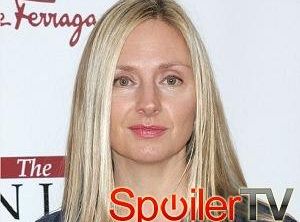 Odcinki pilotowe: Hope Davis pojawi się w Ordained