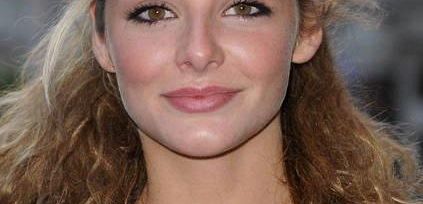 Odcinki pilotowe: Tamsin Egerton pojawi się w 