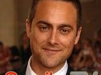 Odcinki pilotowe: Stuart Townsend pojawi się w Betrayal