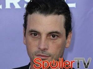 Odcinki pilotowe: Skeet Ulrich w obsadzie Anatomy of Violence