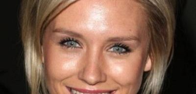 Odcinki pilotowe: Nicky Whelan w komedii 