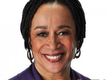 Odcinki pilotowe: S. Epatha Merkerson i Jeff Ross gościnnie w Boomerang