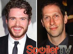 Richard Madden i Tim Blake Nelson w miniserialu Klondike