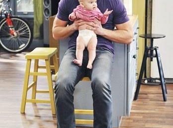 ABC Family zamawia 3 sezon Baby Daddy