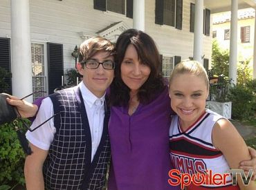 Spoilery o Glee, Pamiętnikach wampirów, Siostrze Jackie, Nashville i innych!