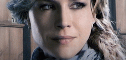 Julie Benz o graniu twardej pani burmistrz w 