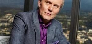 Anthony Head gościnnie w 