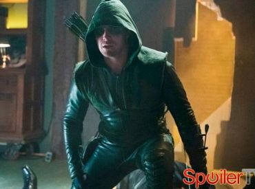 Czy Strzała ocali Felicity? Można tak założyć w Arrow