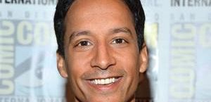 Danny Pudi, Claire Coffee i Stephen Spinella w 5 sezonie 
