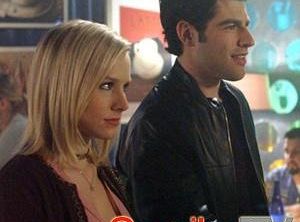 Max Greenfield podekscytowany powrotem jako zastępca Leo w filmie Veronica Mars