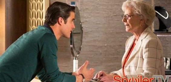 Darren Criss zapowiada planowane oświadczyny w finale 4 sezonu 