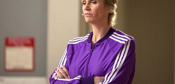 Jane Lynch o postaciach udających się do Nowego Jorku! Czy Mike O'Malley wróci do 