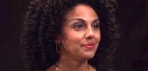 Marsha Thomason przyciąga uwagę Gibbsa w 