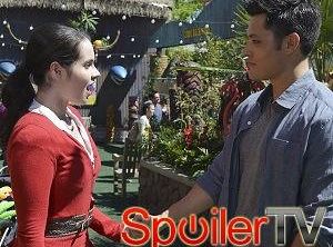 Vanessa Marano o chłopięcym dramacie Bay i nieoczekiwanej zamianie z Daphne w Switched at Birth