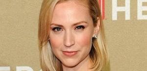 Beth Riesgraf gościnnie w 